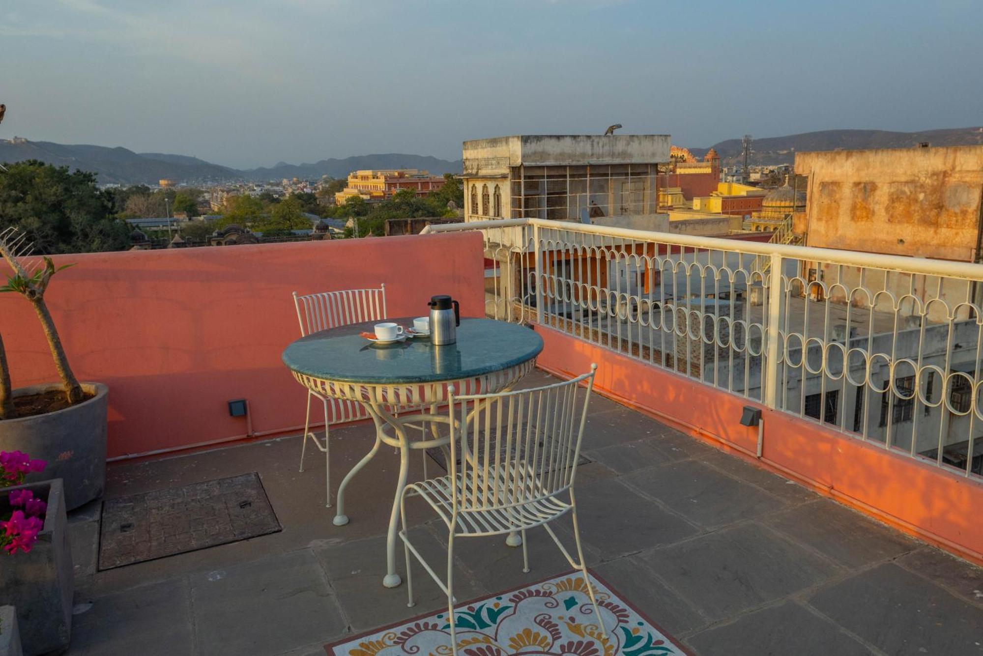 Sheel Mahal- Near Hawa Mahal Hotell Jaipur Exteriör bild